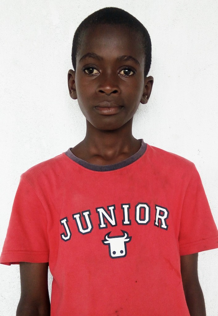 4th Grade, 11 Years old, Male, Liberia