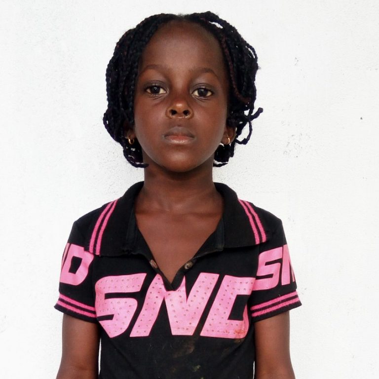 Linda Sahn 1st Grade, 6 Years old, Female, Liberia